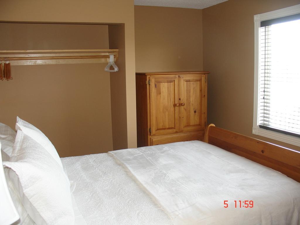 Eileen's Bed & Breakfast/Guest House Hay River Chambre photo