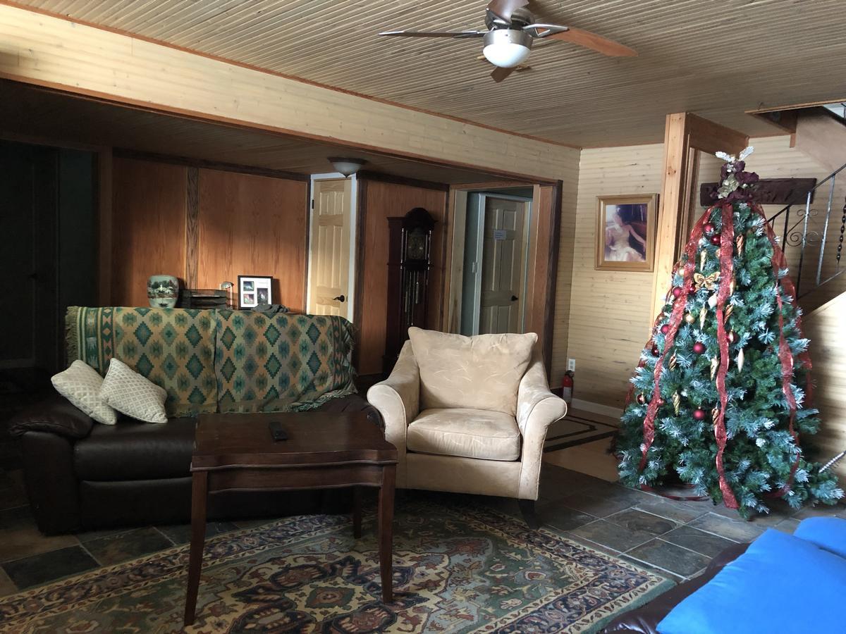 Eileen's Bed & Breakfast/Guest House Hay River Extérieur photo